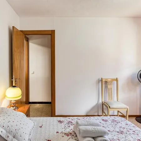 Casa En Albanyà Appartamento